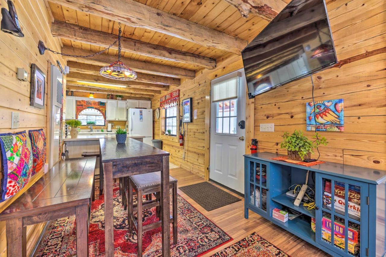 Rustic Duck Creek Village Cabin With Fire Pit! Εξωτερικό φωτογραφία