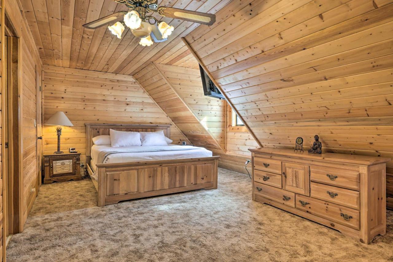 Rustic Duck Creek Village Cabin With Fire Pit! Εξωτερικό φωτογραφία