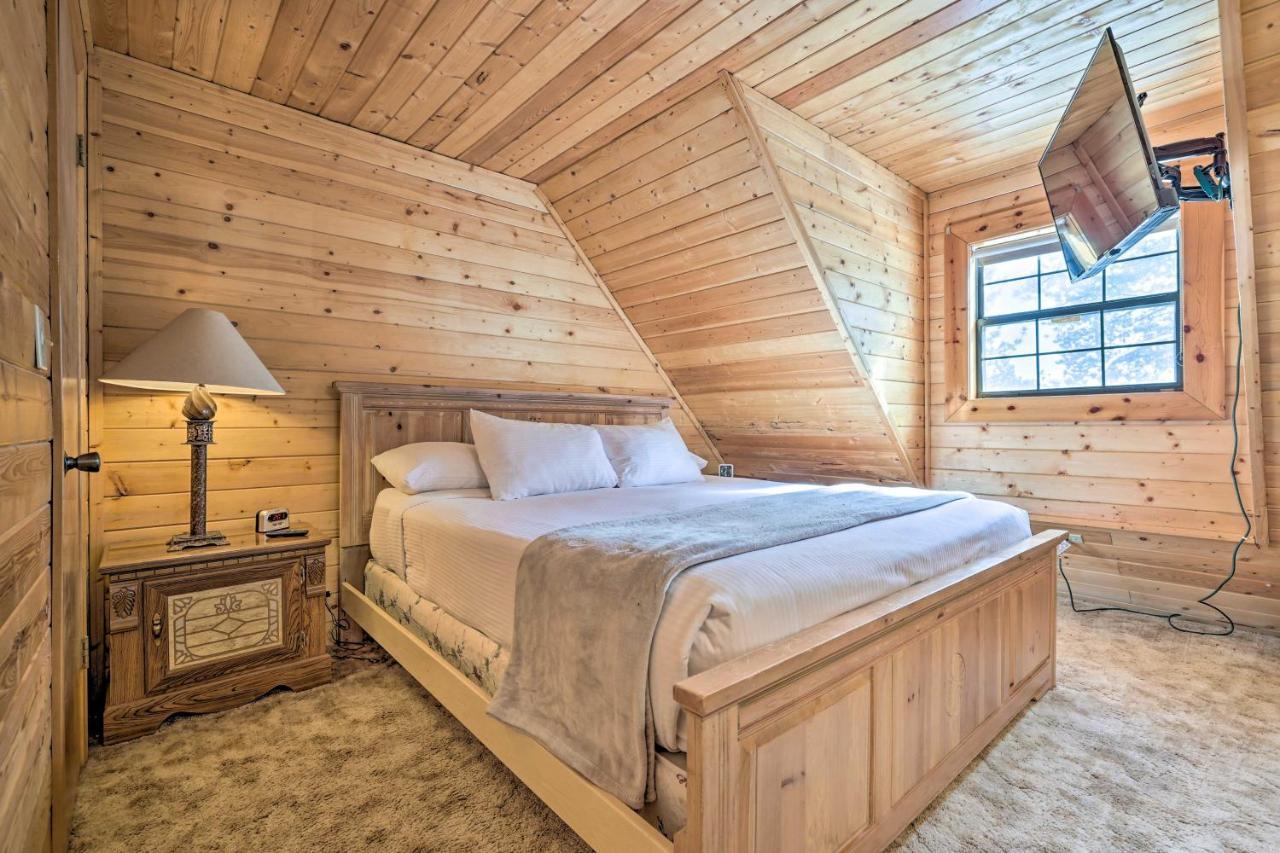 Rustic Duck Creek Village Cabin With Fire Pit! Εξωτερικό φωτογραφία